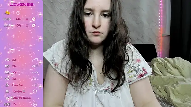 Snapshot of alice_allens chatting on October 24, 11:06 am alice allens online show from October 24, 11:06 am