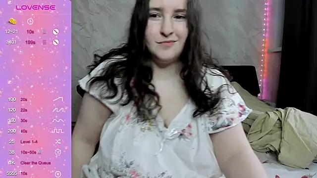 Snapshot of alice_allens chatting on December 1, 10:42 am alice allens online show from December 1, 10:42 am