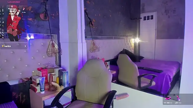 Viiolettlopez online show from September 18, 1:24 pm