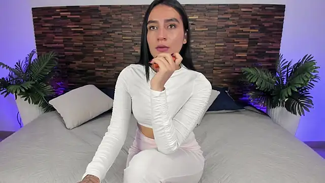 Snapshot of debra_win chatting on October 22, 4:02 am debra win online show from October 22, 4:02 am