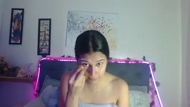 valentini villa online show from November 5, 7:25 pm