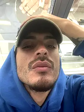 malek xarx  online show from September 10, 1:44 pm