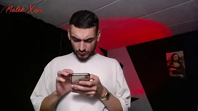 malek xarx  online show from October 28, 2:04 am