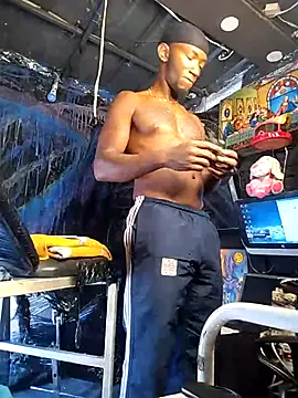 Snapshot of Jhoan_Simply chatting on December 2, 8:37 pm Jhoan Simply online show from December 2, 8:37 pm