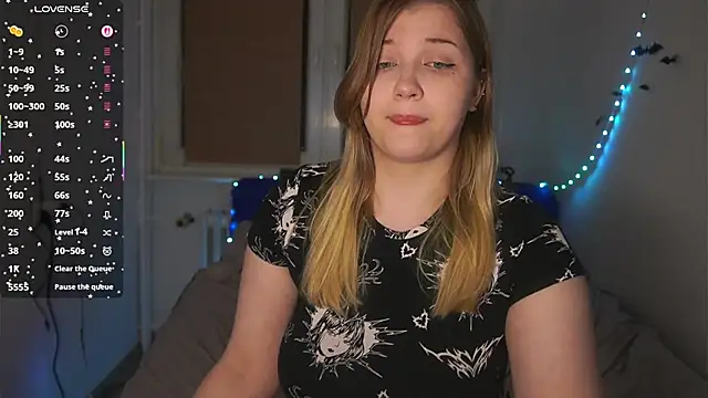 CuteSharloti online show from December 13, 7:53 pm