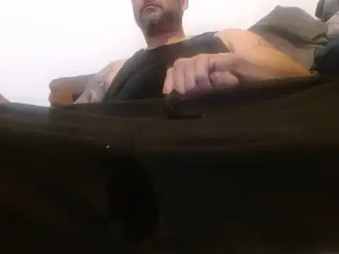 Snapshot of dontrush22 chatting on October 5, 6:45 am dontrush22 online show from October 5, 6:45 am