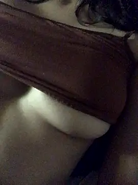 agusttt2667 online show from January 9, 6:16 am