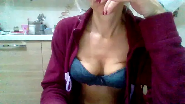 Kelly80 online show from December 17, 5:13 am