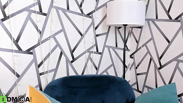 Michelle Wilsson online show from May 3, 7:47 am