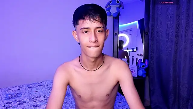 Snapshot of Danny_cute_05 chatting on October 9, 1:14 am Danny cute 05 online show from October 9, 1:14 am