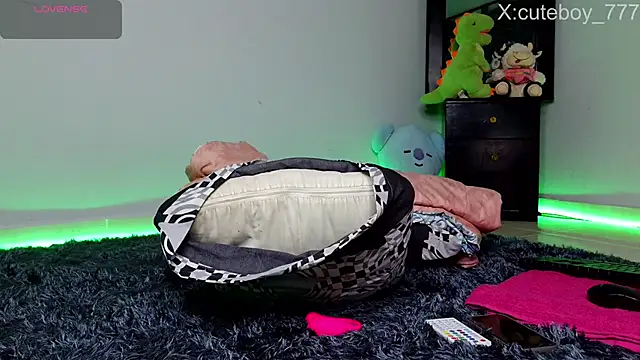 Danny cute 05 online show from November 4, 9:30 am