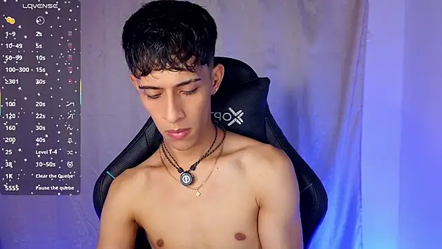 Danny cute 05 online show from May 9, 11:10 pm