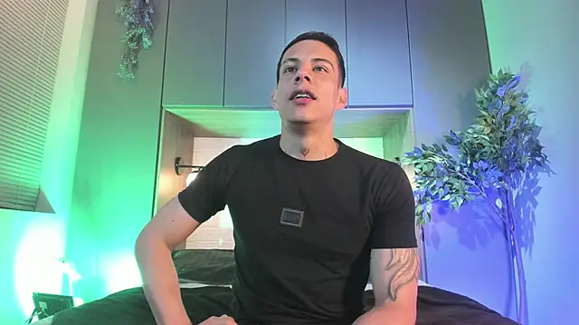 Dustin Sonne online show from April 27, 3:37 am