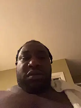 Snapshot of Jackfrost8871 chatting on December 16, 6:51 am Jackfrost8871 online show from December 16, 6:51 am