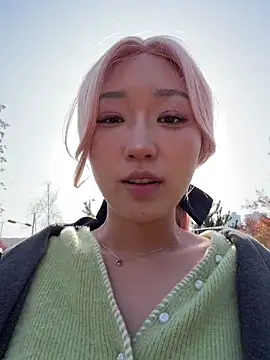 Snapshot of winter11 chatting on November 9, 1:59 am winter11 online show from November 9, 1:59 am