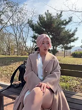 Snapshot of winter11 chatting on November 15, 3:48 am winter11 online show from November 15, 3:48 am