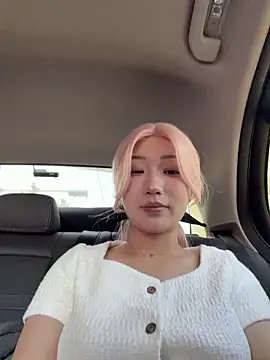 Snapshot of winter11 chatting on November 16, 3:23 am winter11 online show from November 16, 3:23 am