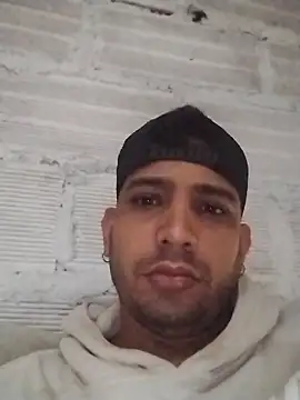 ashtoncooperr online show from November 24, 11:43 am