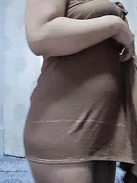 Snapshot of linakhalifa chatting on September 22, 2:41 pm linakhalifa online show from September 22, 2:41 pm