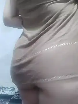 Snapshot of linakhalifa chatting on October 8, 10:07 pm linakhalifa online show from October 8, 10:07 pm