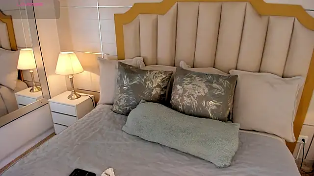 Snapshot of MaddieParker chatting on November 7, 7:36 pm MaddieParker online show from November 7, 7:36 pm