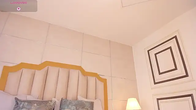 Snapshot of MaddieParker chatting on November 14, 7:56 pm MaddieParker online show from November 14, 7:56 pm