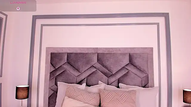 Snapshot of MaddieParker chatting on November 29, 12:08 pm MaddieParker online show from November 29, 12:08 pm