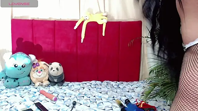 kushina uzumaki75 online show from January 9, 5:10 am