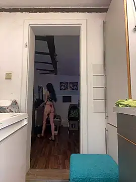 Seductively4 20 online show from February 2, 5:55 pm