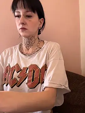 Seductively4 20 online show from April 28, 9:14 am