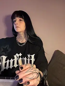 Seductively4 20 online show from May 4, 4:47 pm