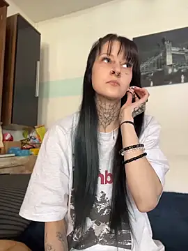 Seductively4 20 online show from June 8, 8:04 am
