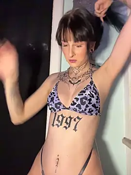Seductively4 20 online show from June 21, 8:33 pm