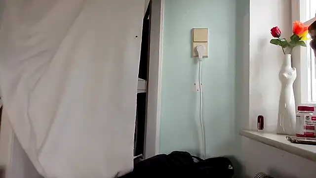 Seductively4 20 online show from June 29, 9:59 am