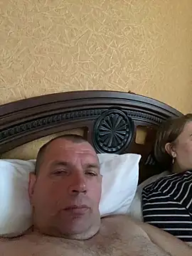 ReginaAndGordon online show from April 15, 3:52 pm