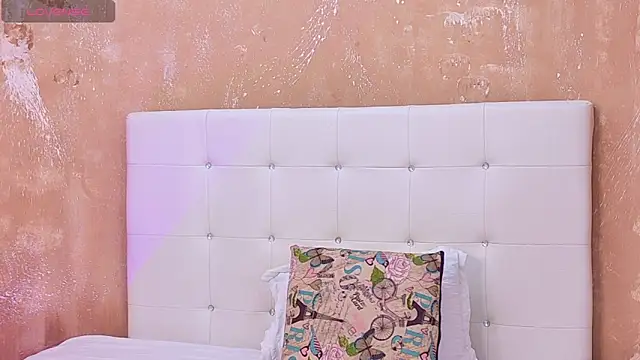 Marthina online show from June 6, 3:17 pm