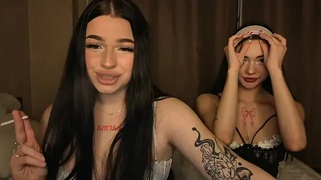 Snapshot of honey_____bunny chatting on November 28, 11:24 am honey bunny online show from November 28, 11:24 am