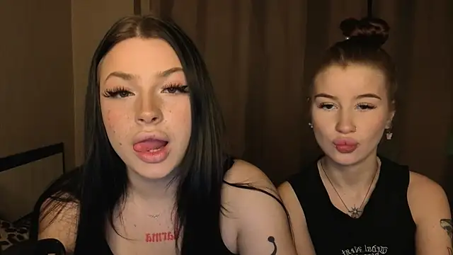 Snapshot of honey_____bunny chatting on December 21, 3:19 pm honey bunny online show from December 21, 3:19 pm