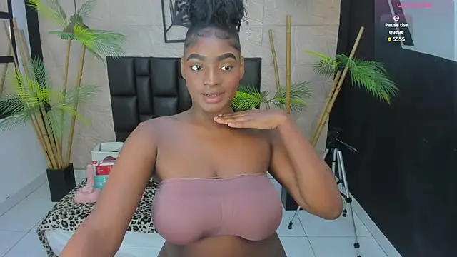 Snapshot of alana_bonny chatting on September 12, 12:27 pm alana bonny online show from September 12, 12:27 pm