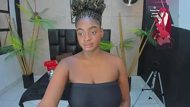 Snapshot of alana_bonny chatting on September 19, 3:45 pm alana bonny online show from September 19, 3:45 pm