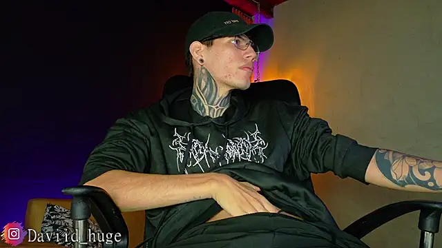 david huge online show from June 12, 8:02 am
