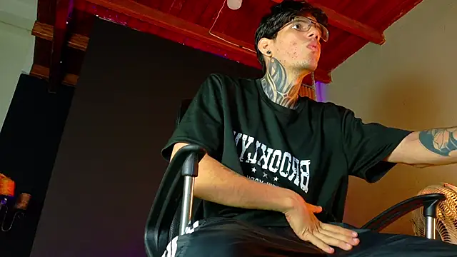 david huge online show from July 20, 6:49 am