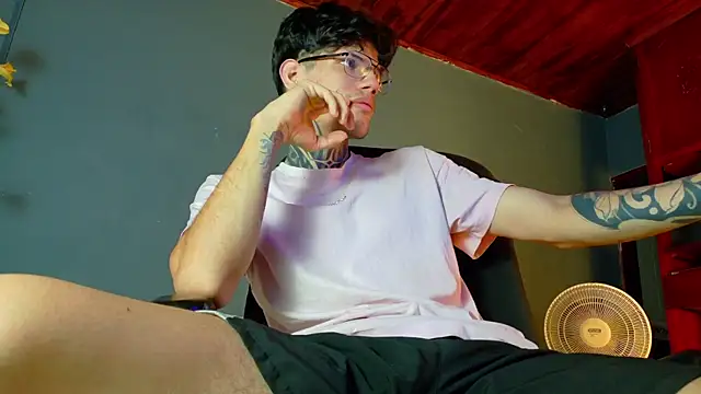 david huge online show from July 28, 7:59 am