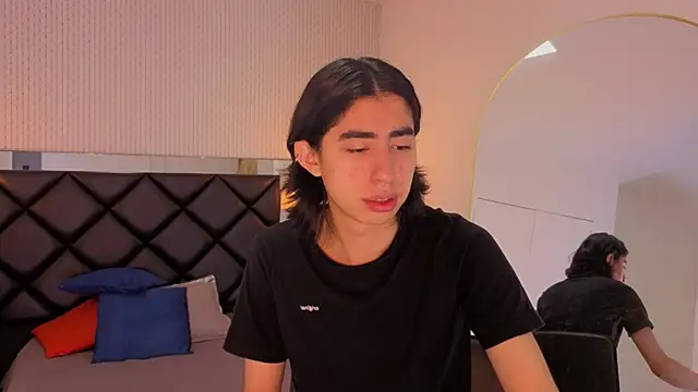 ryo light online show from October 13, 8:20 pm