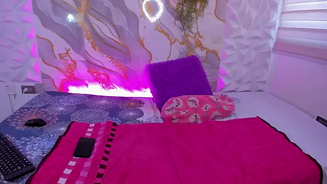 stuart fetish online show from February 13, 7:10 pm