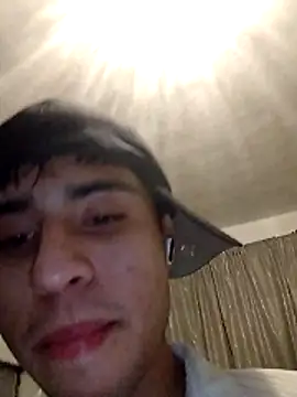 Snapshot of RSantilMorgt chatting on April 4, 7:06 am RSantilMorgt online show from April 4, 7:06 am