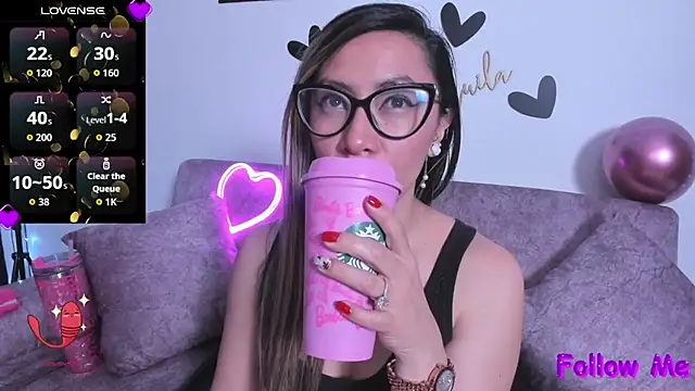 TilaTequila 15 online show from November 15, 2:13 pm