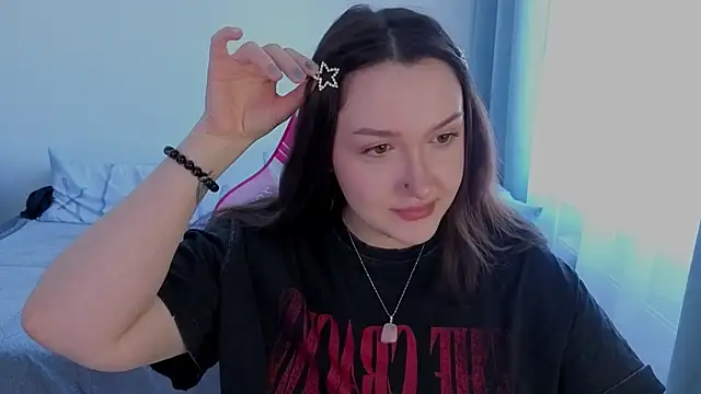 CrystalBlaze  online show from April 10, 11:48 am