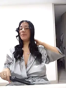 Snapshot of Samantha_hotly chatting on October 15, 1:44 pm Samantha hotly online show from October 15, 1:44 pm