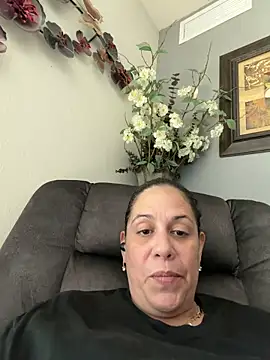 PrettyKittyMia online show from April 25, 3:42 pm